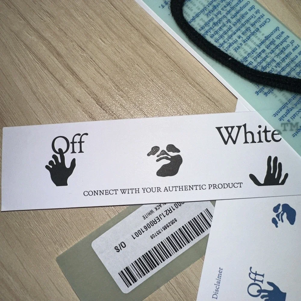 Off-White Spray/Arrow Mask Black & White- Bundle Authentic QR code New With Tags